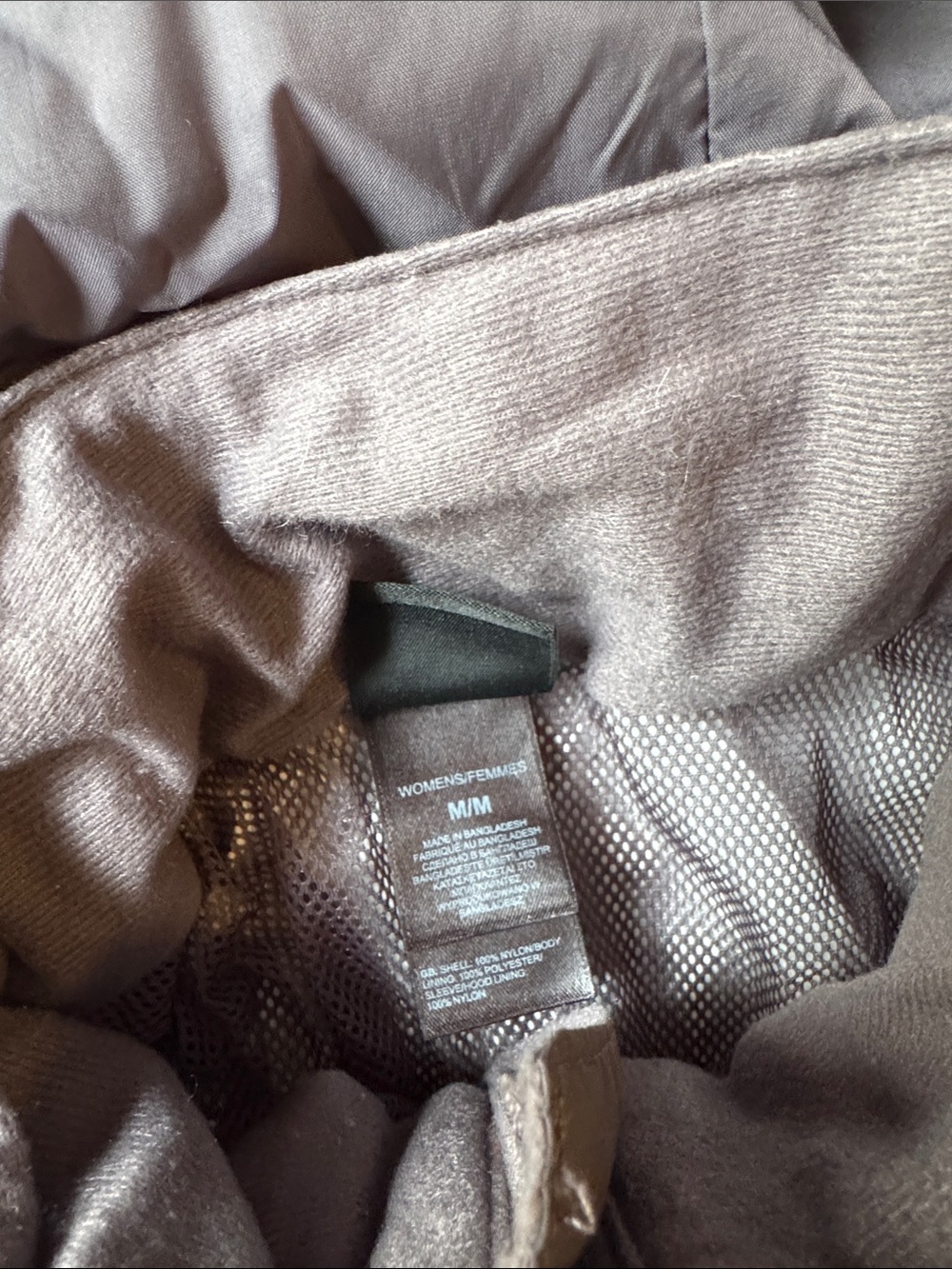The North Face Women's Hooded rain jacket grey size medium - Picture 3 of 6